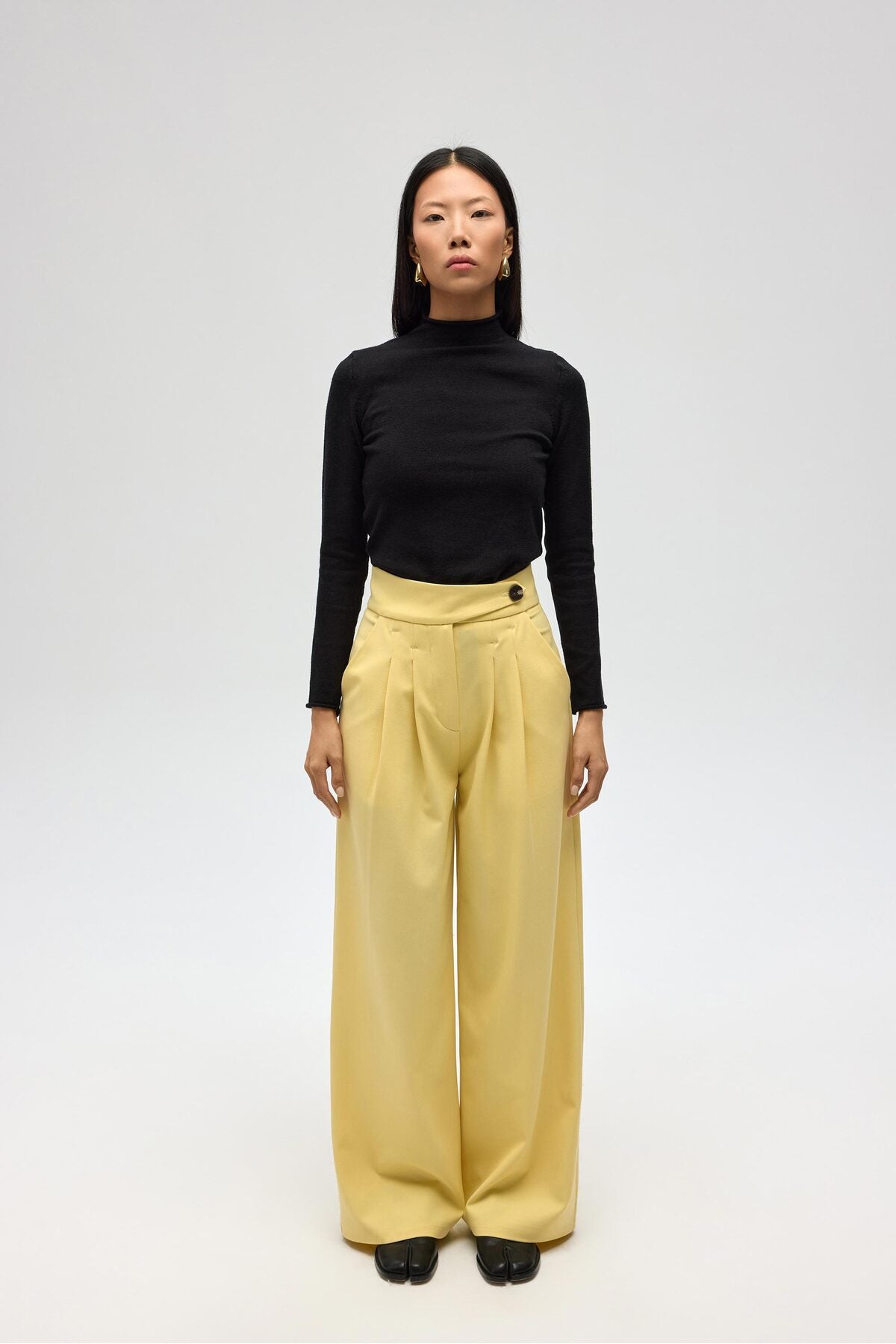 Solvei Belt Detail Yellow Trousers
