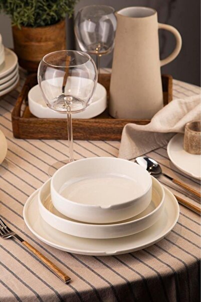 Bone Chef Taste Of 18 Piece Dinner Set for 6 People